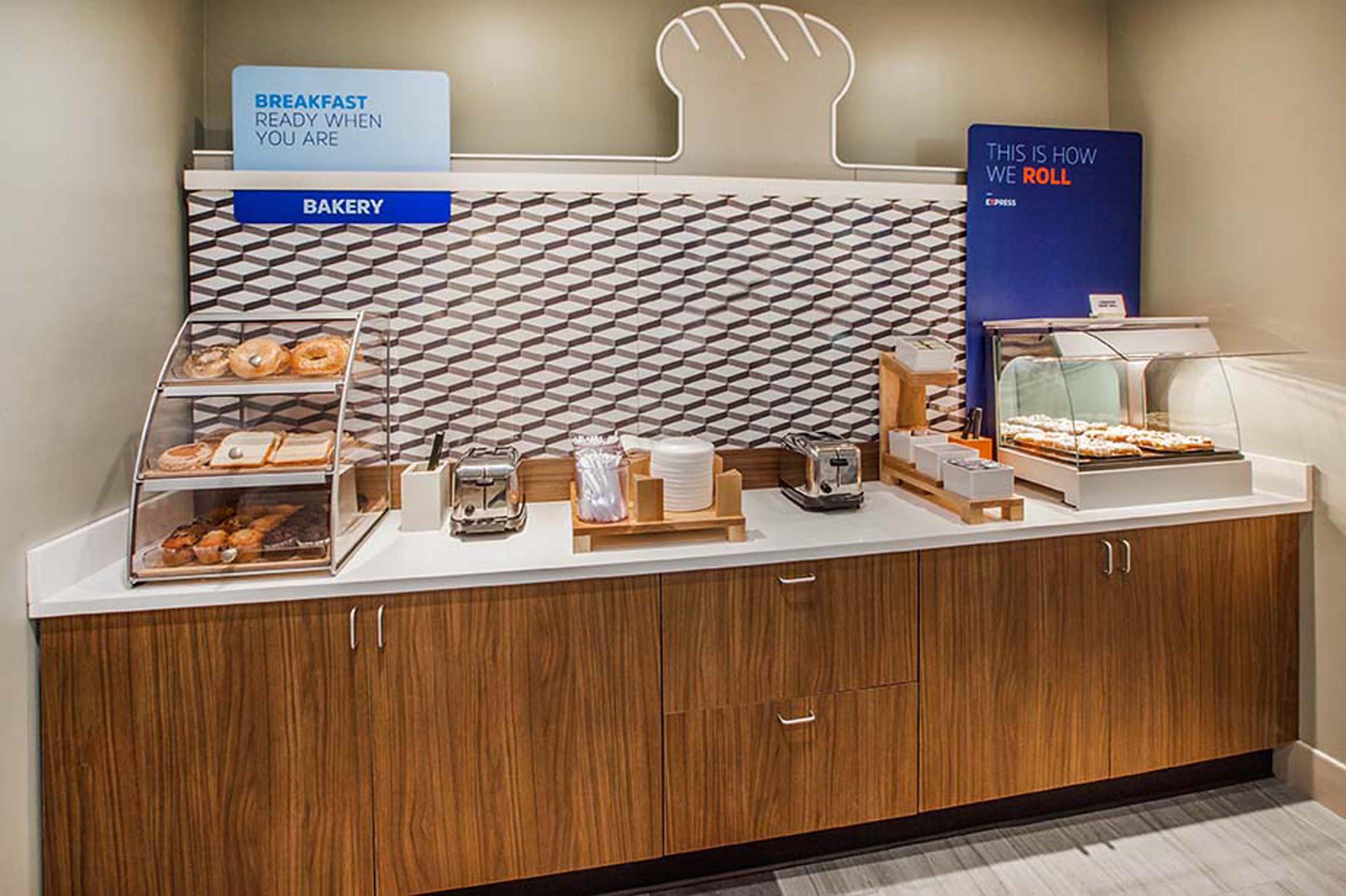Holiday Inn Express Hotel & Suites Saint John Harbour Side By Ihg Eksteriør billede